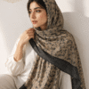 روسری قواره بزرگ طرح ترمه کرم زنانه Maria Collections