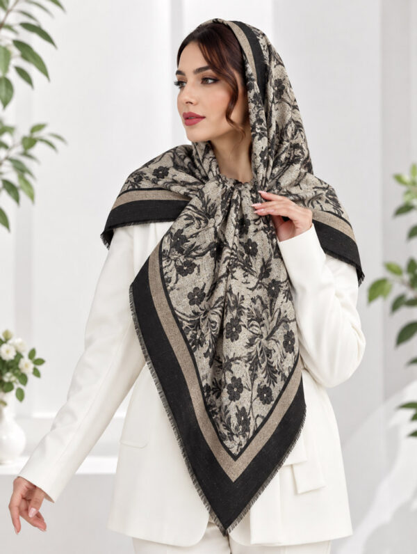 روسری طرح جنگل وارداتی قواره ۱۴۰ رنگ مشکی